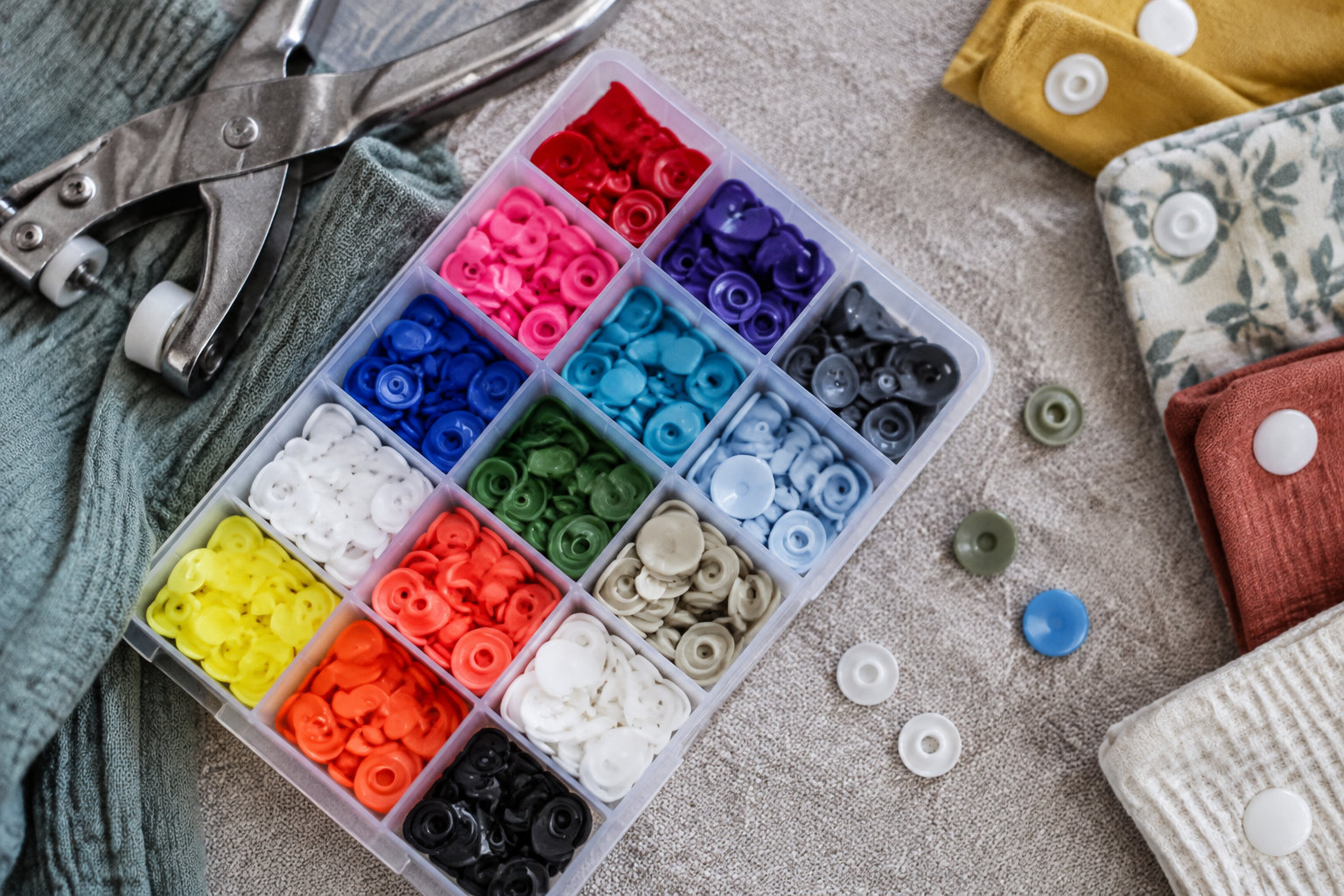 Accessoires poppers : les produits pratiques à ajouter à sa commande